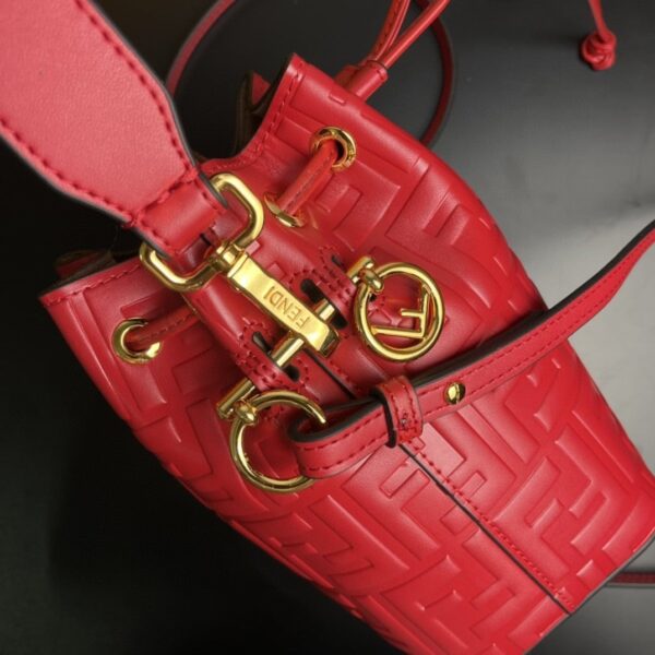 1:1 Replica Fendi Mon Tresor Red Mini Bag For Woman 18cm/7in