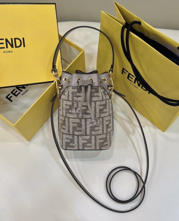 1:1 Replica Fendi Mon Tresor Small Beige Bag For Woman 18cm/7in