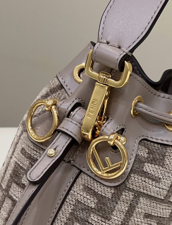 1:1 Replica Fendi Mon Tresor Small Beige Bag For Woman 18cm/7in