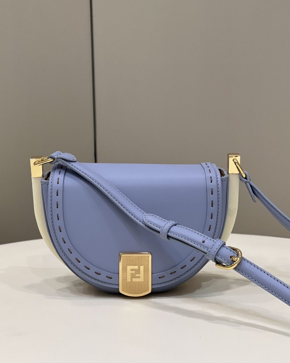 1:1 Replica Fendi Moonlight Saddle Blue Bag For Woman 19cm/7.5in