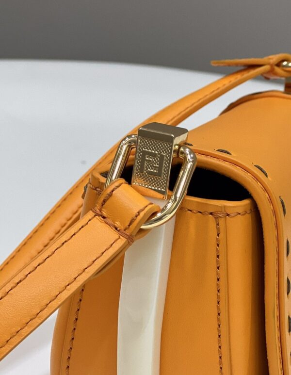 1:1 Replica Fendi Moonlight Saddle Orange Bag For Woman 19cm/7.5in