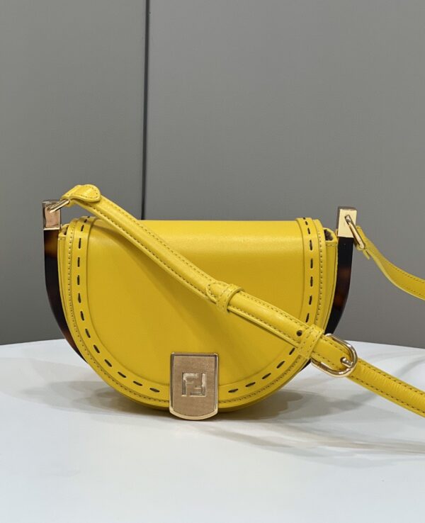 1:1 Replica Fendi Moonlight Saddle Yellow Bag For Woman 19cm/7.5in