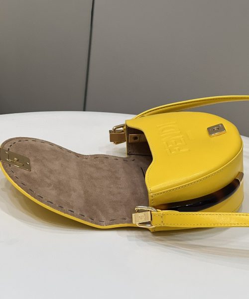 1:1 Replica Fendi Moonlight Saddle Yellow Bag For Woman 19cm/7.5in