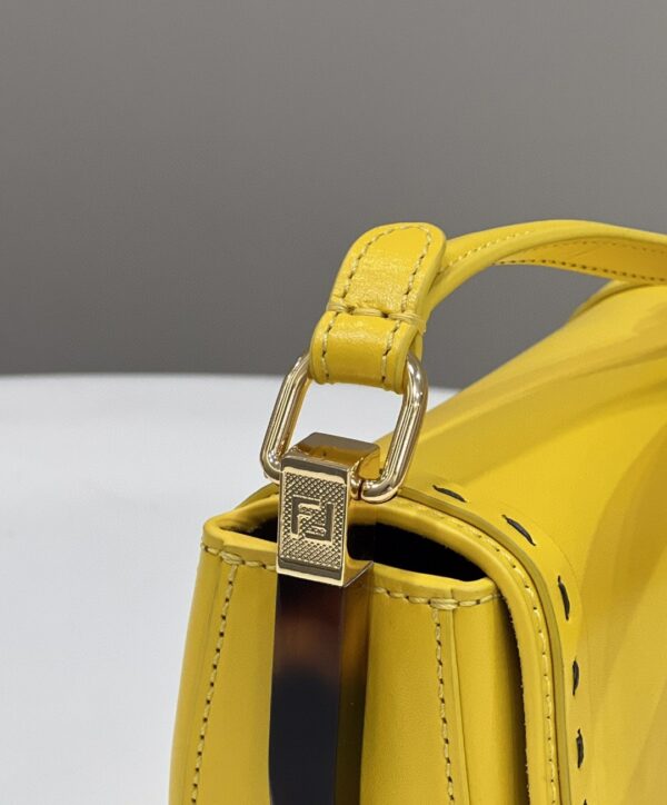 1:1 Replica Fendi Moonlight Saddle Yellow Bag For Woman 19cm/7.5in