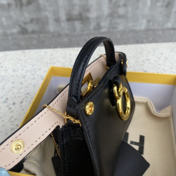 1:1 Replica Fendi Nano Peekaboo Charm Crossbody Black Bag For Woman 12cm/4.5in