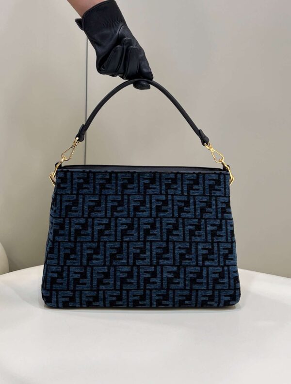 1:1 Replica Fendi O'Lock Zip Beige/Blue/Grey For Women 36cm / 14.2in 8BR805ALFVF1IQU