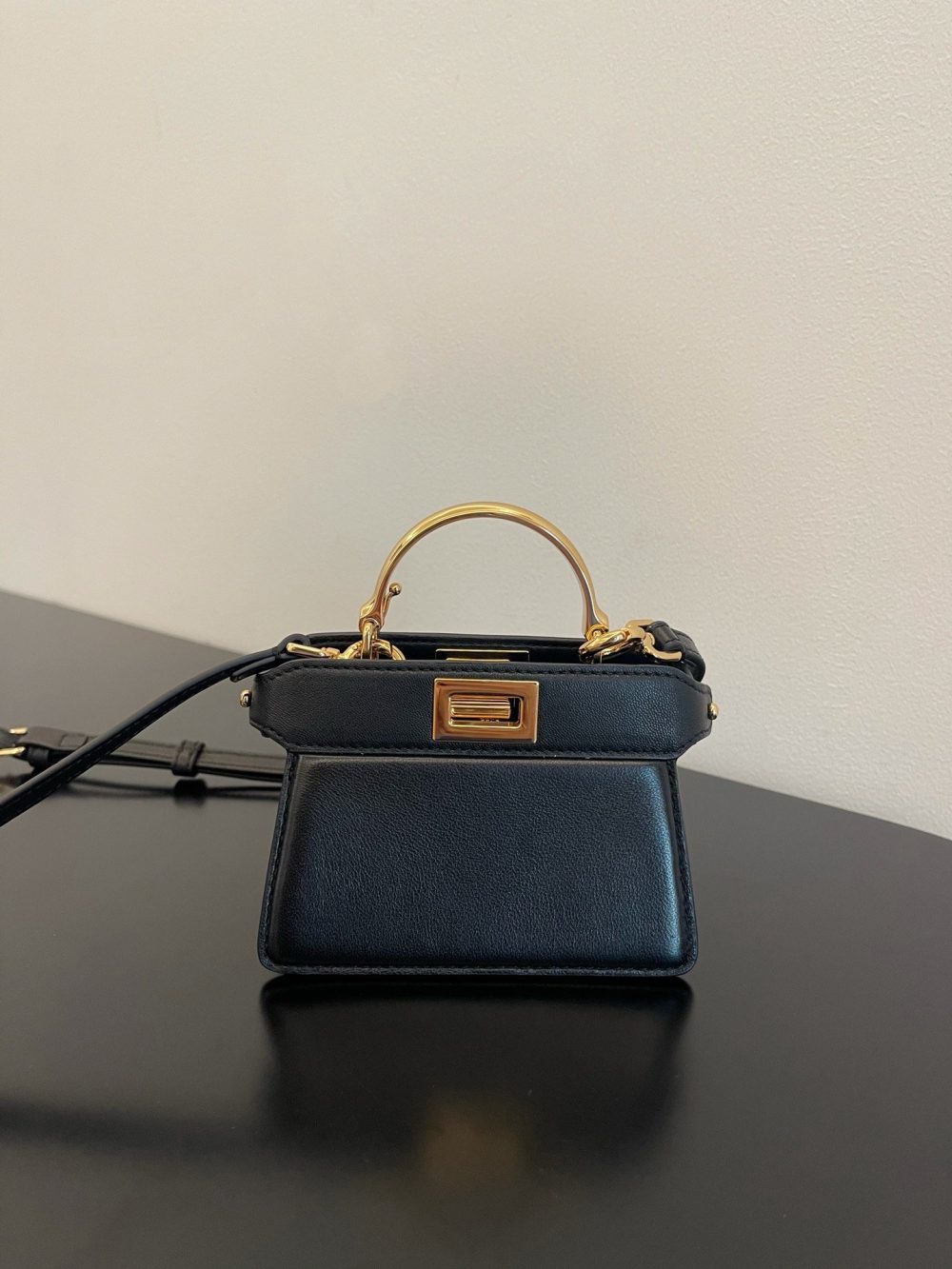 1:1 Replica Fendi Peekaboo ISeeU Petite Black Micro Bag For Woman 11cm/4.5in