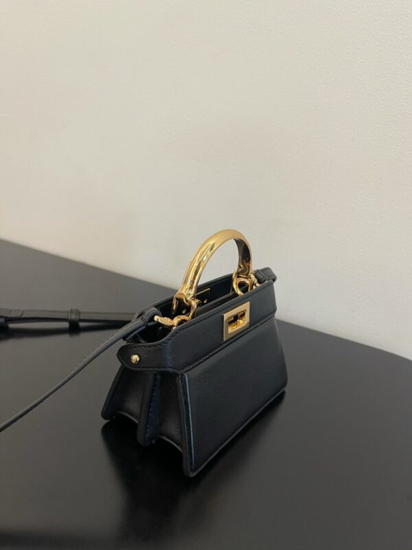 1:1 Replica Fendi Peekaboo ISeeU Petite Black Micro Bag For Woman 11cm/4.5in