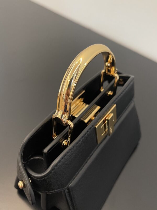1:1 Replica Fendi Peekaboo ISeeU Petite Black Micro Bag For Woman 11cm/4.5in
