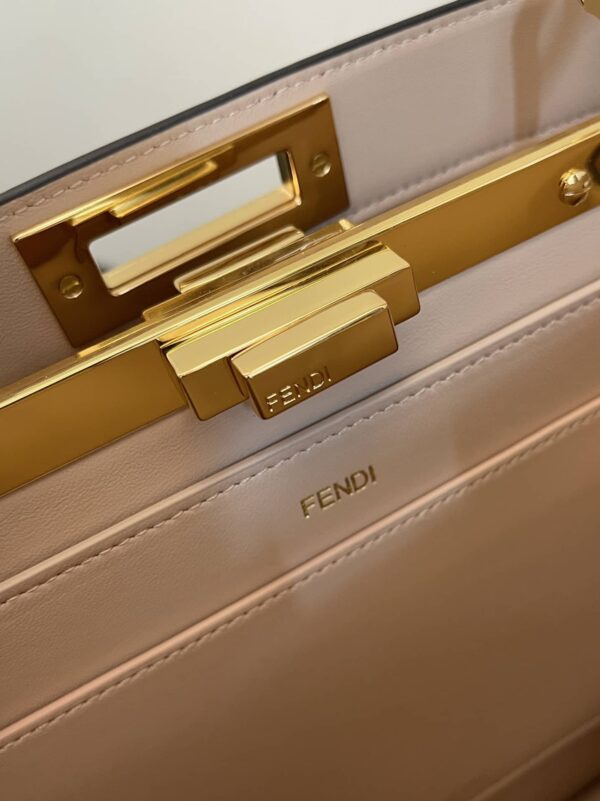 1:1 Replica Fendi Peekaboo ISeeU Petite Brown Small Bag For Woman 20cm/8in