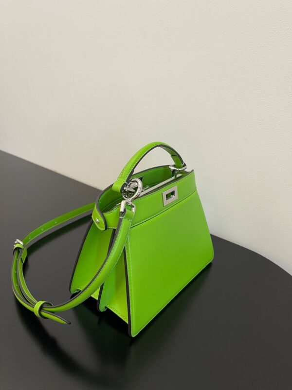 1:1 Replica Fendi Peekaboo ISeeU Petite Chartreuse Small Bag For Woman 20cm/8in
