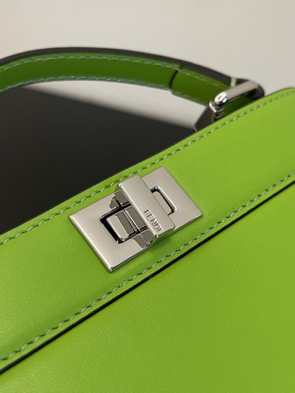 1:1 Replica Fendi Peekaboo ISeeU Petite Chartreuse Small Bag For Woman 20cm/8in