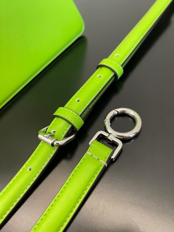 1:1 Replica Fendi Peekaboo ISeeU Petite Chartreuse Small Bag For Woman 20cm/8in