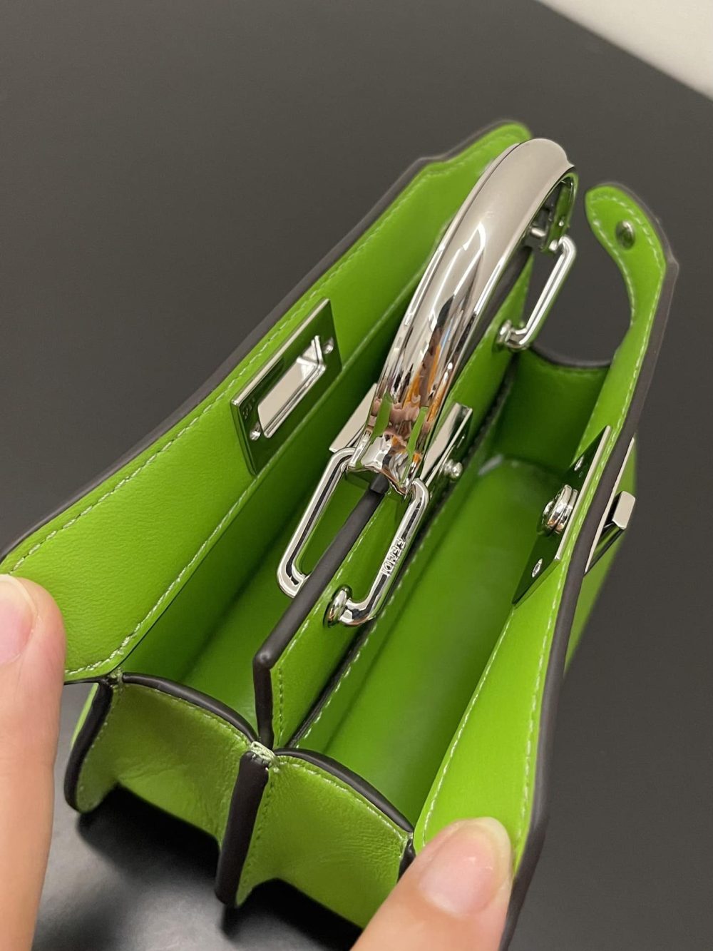 1:1 Replica Fendi Peekaboo ISeeU Petite Green Micro Bag For Woman 11cm/4.5in - Image 5