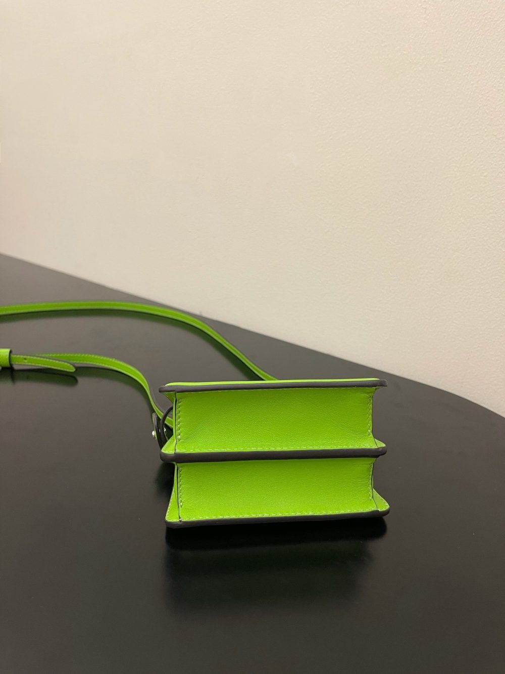 1:1 Replica Fendi Peekaboo ISeeU Petite Green Micro Bag For Woman 11cm/4.5in - Image 2