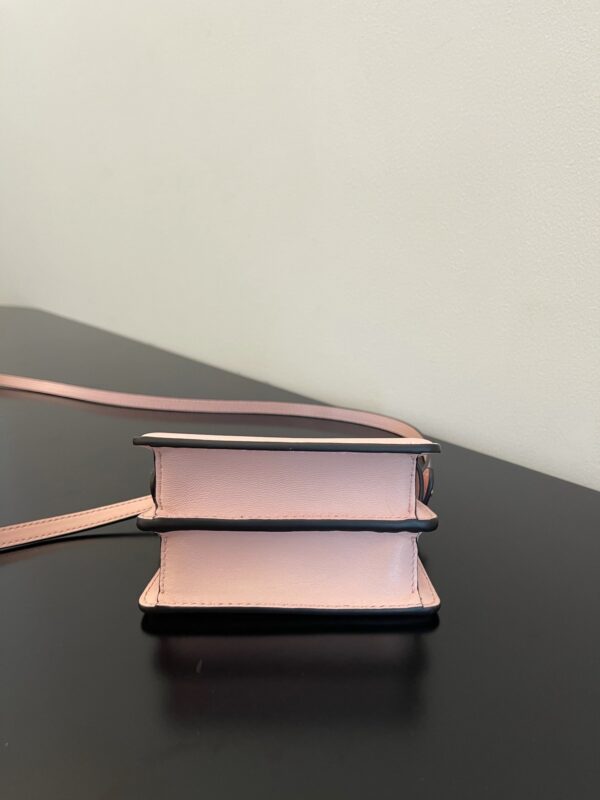 1:1 Replica Fendi Peekaboo ISeeU Petite Light Pink Micro Bag For Woman 11cm/4.5in
