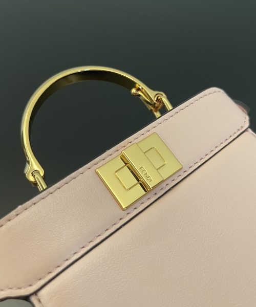 1:1 Replica Fendi Peekaboo ISeeU Petite Light Pink Micro Bag For Woman 11cm/4.5in