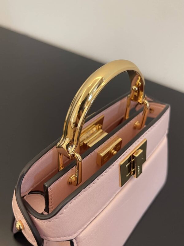 1:1 Replica Fendi Peekaboo ISeeU Petite Light Pink Micro Bag For Woman 11cm/4.5in