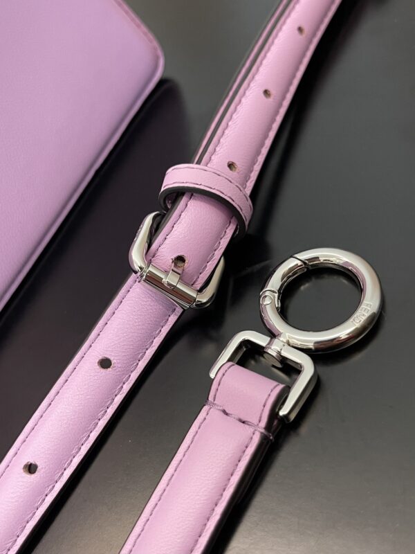 1:1 Replica Fendi Peekaboo ISeeU Petite Light Purple Small Bag For Woman 20cm/8in