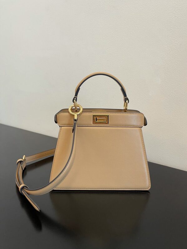 1:1 Replica Fendi Peekaboo ISeeU Petite Nude Small Bag For Woman 20cm/8in