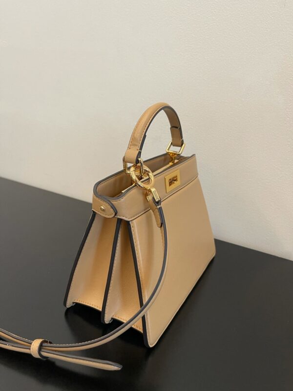 1:1 Replica Fendi Peekaboo ISeeU Petite Nude Small Bag For Woman 20cm/8in