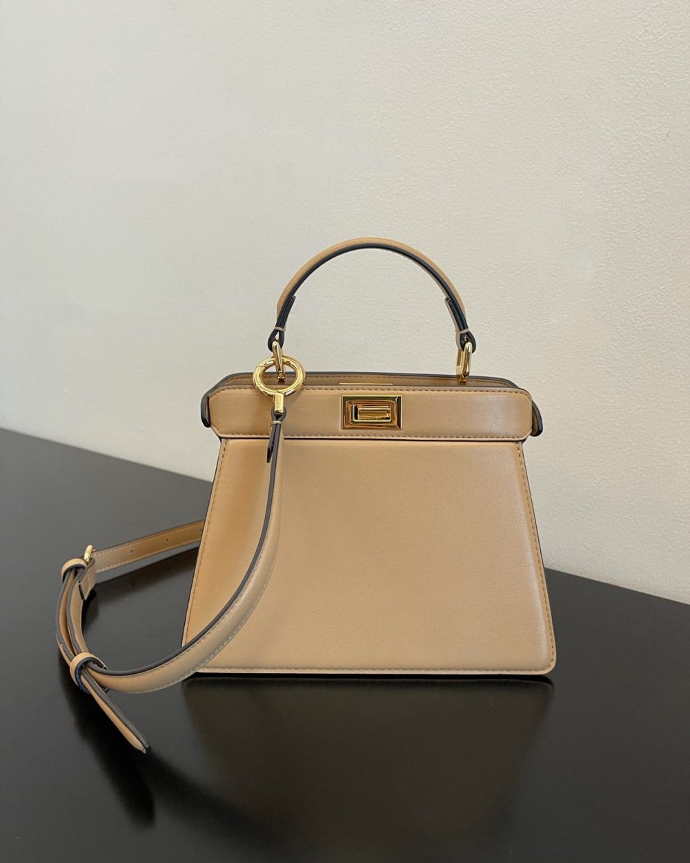 1:1 Replica Fendi Peekaboo ISeeU Petite Nude Small Bag For Woman 20cm/8in