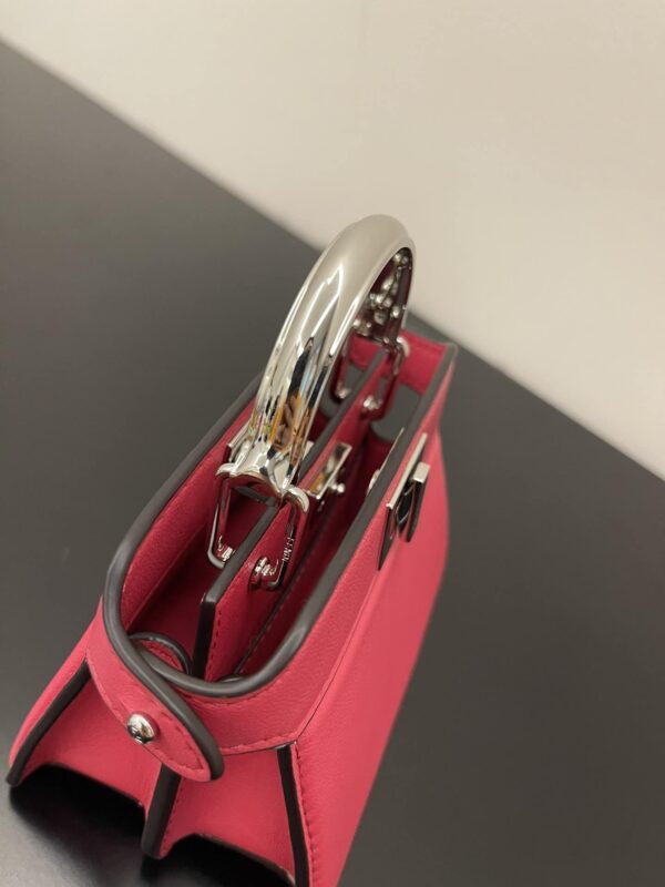 1:1 Replica Fendi Peekaboo ISeeU Petite Pink Micro Bag For Woman 11cm/4.5in