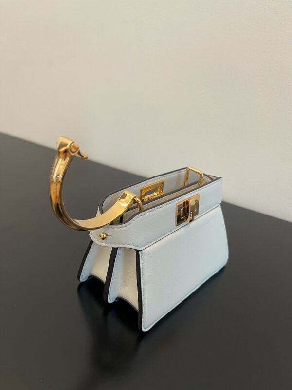 1:1 Replica Fendi Peekaboo ISeeU Petite White Micro Bag For Woman 11cm/4.5in