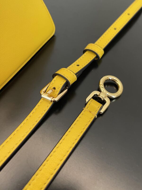 1:1 Replica Fendi Peekaboo ISeeU Petite Yellow Micro Bag For Woman 11cm/4.5in
