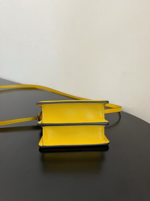 1:1 Replica Fendi Peekaboo ISeeU Petite Yellow Micro Bag For Woman 11cm/4.5in