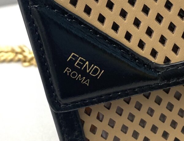 1:1 Replica Fendi Small Kan U Black and Brown Bag For Woman 19cm/7.5in485