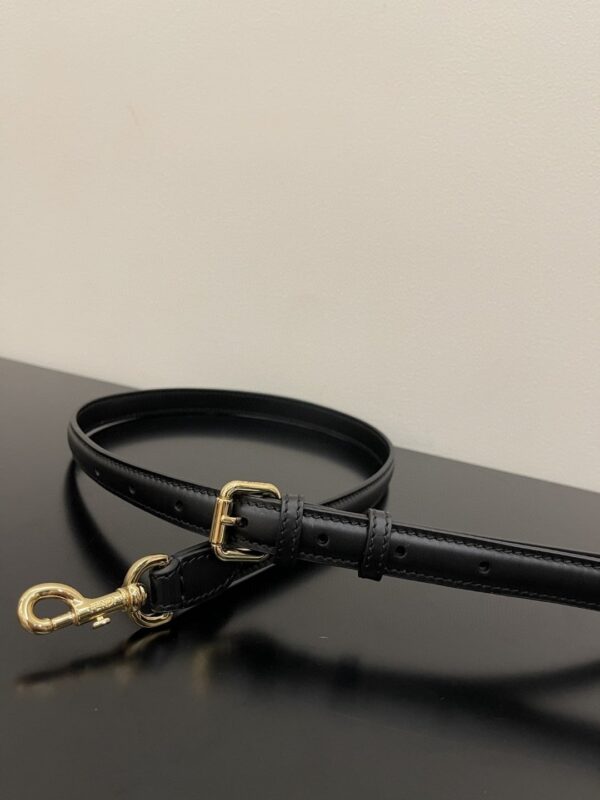 1:1 Replica Fendi Touch Black Bag For Woman 19cm/7.5in