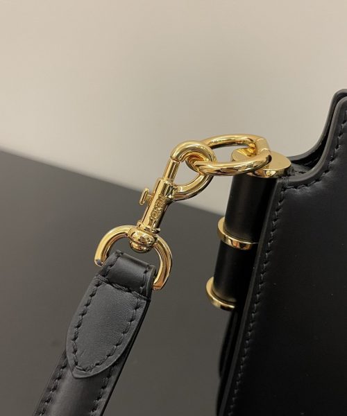 1:1 Replica Fendi Touch Black Bag For Woman 19cm/7.5in
