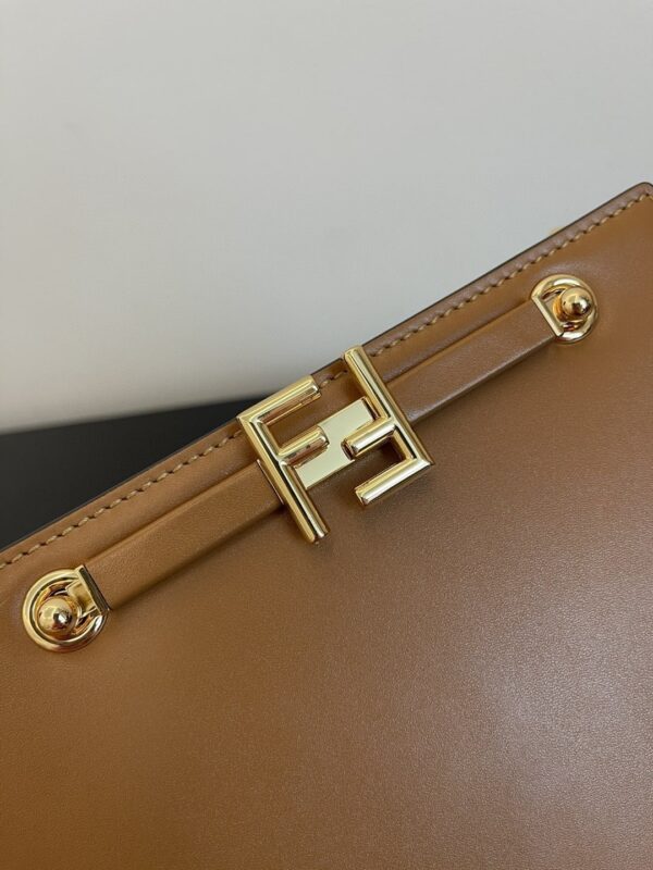 1:1 Replica Fendi Touch Brown Bag For Woman 19cm/7.5in