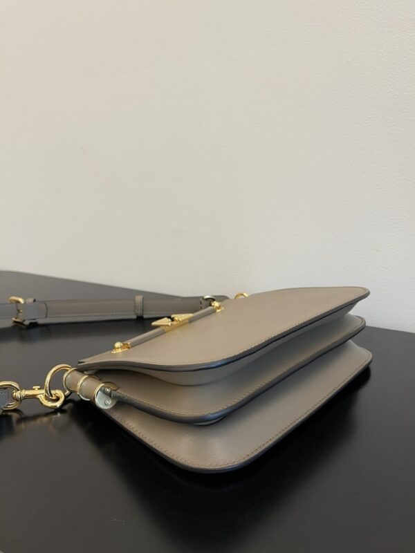 1:1 Replica Fendi Touch Gray Bag For Woman 19cm/7.5in