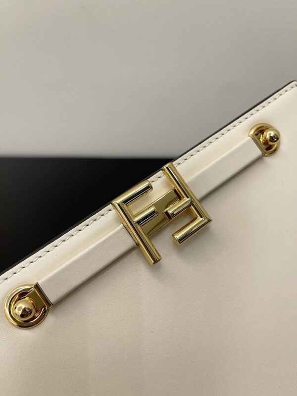 1:1 Replica Fendi Touch White Bag For Woman 19cm/7.5in