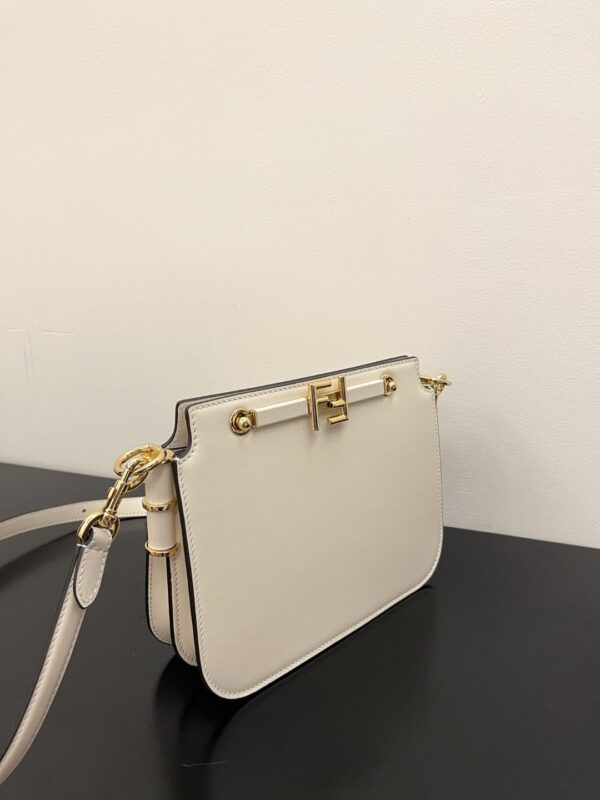 1:1 Replica Fendi Touch White Bag For Woman 19cm/7.5in