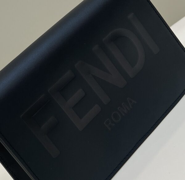 1:1 Replica Fendi Wallet On Chain Mini Black Bag For Woman 13.5cm/5.5in