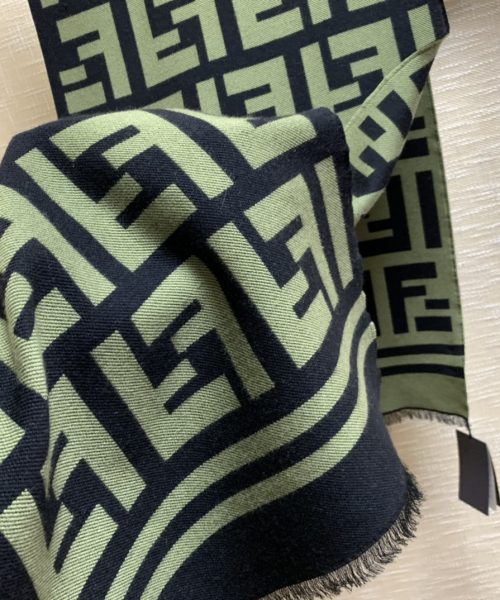 Fendi Wool and Silk Green and Black 180cm/71in