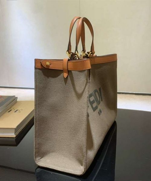 FN023 - Fendi Women’s Fashion Bag