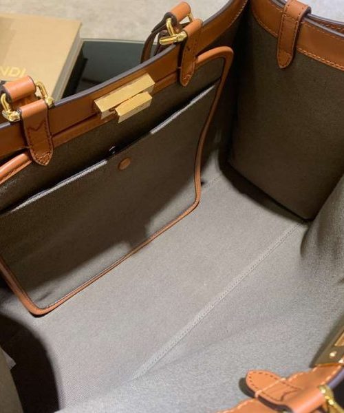 FN023 - Fendi Women’s Fashion Bag