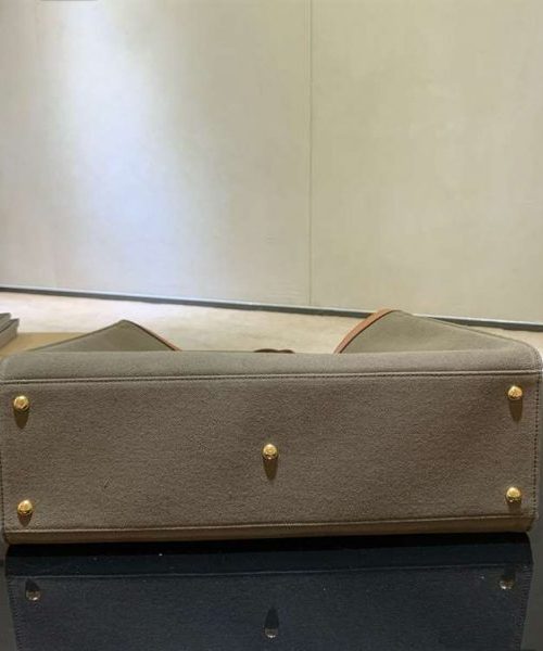 FN023 - Fendi Women’s Fashion Bag