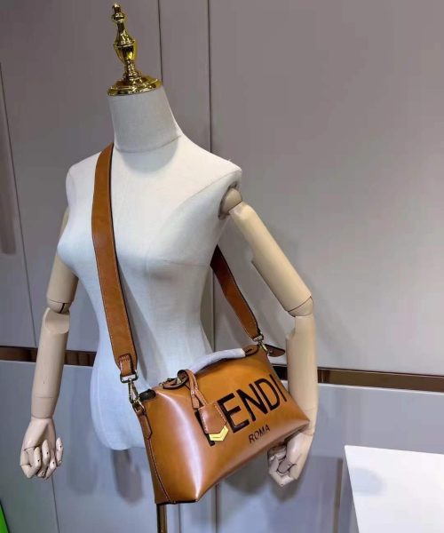 FN032 - Fendi Women’s Fashion Bag