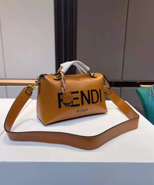 FN032 - Fendi Women’s Fashion Bag