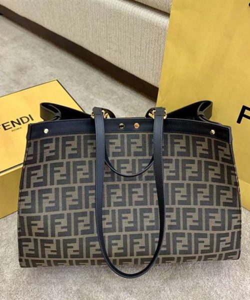 FN033 - Fendi Women’s Fashion Bag