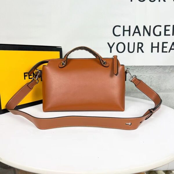 FN056 - Fendi Women’s Fashion Bag