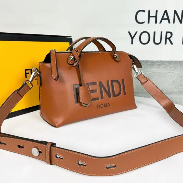 FN056 - Fendi Women’s Fashion Bag