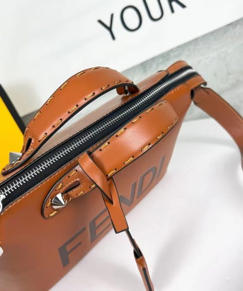 FN056 - Fendi Women’s Fashion Bag