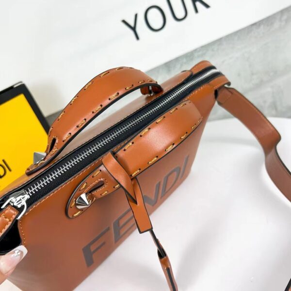 FN056 - Fendi Women’s Fashion Bag