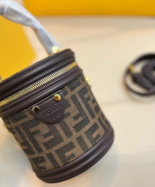 FN44 - Fendi Women's Fashion Bag